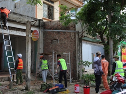 Người dân xã Phú Nghĩa thể hiện tinh thần khẩn trương, trách nhiệm trong công tác giải phóng mặt bằng Dự án cải tạo, nâng cấp Quốc lộ 6 đoạn Ba La – Xuân Mai