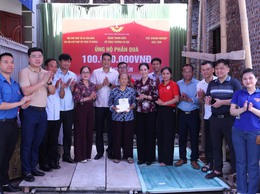 SỞ CÔNG THƯƠNG THÀNH PHỐ HÀ NỘI PHỐI HỢP HỖ TRỢ 100 TRIỆU ĐỒNG XÂY DỰNG “NHÀ CHỮ THẬP ĐỎ” CHO HỘ KHÓ KHĂN TẠI XÃ VÂN ĐÌNH