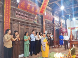 ĐẢNG ỦY - HĐND - UBND - UB MTTQ VIỆT NAM PHƯỜNG LÁNG THĂM VÀ CHÚC MỪNG CÁC CƠ SỞ PHẬT GIÁO NHÂN DỊP ĐẠI LỄ PHẬT ĐẢN PHẬT LỊCH 2570 - DƯƠNG LỊCH 2026