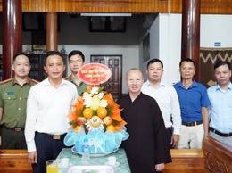 Đồng chí Phí Minh Hải – Bí thư Đảng ủy, Chủ tịch HĐND phường chúc mừng, động viên các tổ chức, chức sắc, cốt cán, nhân sĩ Phật giáo nhân dịp Đại lễ Phật đản Phật lịch 2570 – Dương lịch 2026