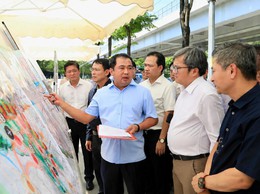 Bí thư Thành ủy Hà Nội Trần Đức Thắng kiểm tra tiến độ triển khai Dự án đường Tây Thăng Long đoạn qua địa phận phường Đông Ngạc