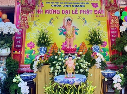 ĐẢNG ỦY – HĐND – UBND – UB MTTQ VIỆT NAM PHƯỜNG VĂN MIẾU – QUỐC TỬ GIÁM THĂM HỎI, CHÚC MỪNG ĐẠI LỄ PHẬT ĐẢN PL.2570 – DL.2026 TẠI CHÙA LINH QUANG