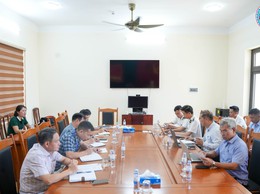 ĐOÀN KIỂM TRA THÀNH PHỐ HÀ NỘI LÀM VIỆC VỚI XÃ HƯNG ĐẠO VỀ CÔNG TÁC QUẢN LÝ HOẠT ĐỘNG CHĂN NUÔI, THÚ Y VÀ AN TOÀN THỰC PHẨM