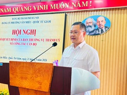 PHƯỜNG VĂN MIẾU - QUỐC TỬ GIÁM TRAO CÁC QUYẾT ĐỊNH VỀ CÔNG TÁC CÁN BỘ