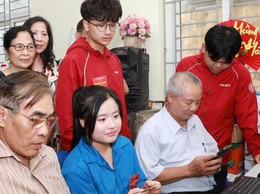 Phường Bạch Mai đẩy mạnh ứng dụng công nghệ số, đưa nghị quyết vào cuộc sống