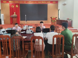 Ngân hàng Chính sách xã hội Ba Vì giải ngân khoản vay đầu tiên cho người sau cai nghiện ma tuý trên địa bàn xã Cổ Đô