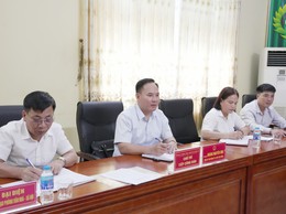 Đồng chí Chủ tịch UBND xã Phú Cát tiếp công dân định kỳ tháng 5/2026