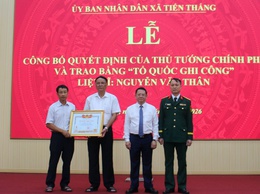 UBND xã Tiến Thắng tổ chức Lễ công bố Quyết định của Thủ tướng Chính phủ và trao Bằng “Tổ quốc ghi công” cho gia đình liệt sĩ Nguyễn Văn Thân