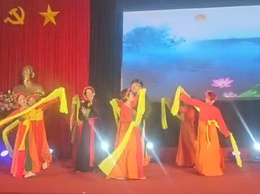 Đoàn văn nghệ Hội Người cao tuổi xã Xuân Mai ghi dấu ấn tại Liên hoan Tiếng hát dân ca Người cao tuổi thành phố Hà Nội năm 2026