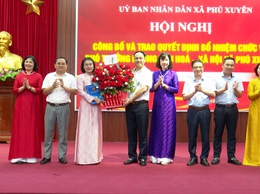 UBND xã Phú Xuyên trao Quyết định bổ nhiệm Phó Trưởng phòng Văn hóa – Xã hội