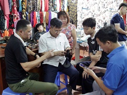 Xuân Mai đồng loạt ra quân hỗ trợ người dân tích hợp tài khoản an sinh xã hội, cấp chữ ký số cá nhân trên VNeID