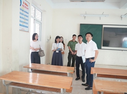 Lãnh đạo phường Sơn Tây kiểm tra công tác chuẩn bị phục vụ kỳ thi tuyển sinh vào lớp 10 THPT năm học 2026-2027