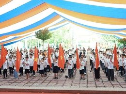 Trường Tiểu học Bạch Hạ tổ chức lễ tuyên dương học sinh giỏi, đón nhận danh hiệu trường đạt chuẩn Quốc gia mức độ 1