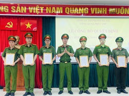 Công an xã Phúc Lộc tổ chức Lễ Công bố quyết định thăng cấp bậc hàm, nâng bậc lương năm 2026