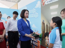 Trẻ em hạnh phúc, an toàn, vững bước trong kỷ nguyên số