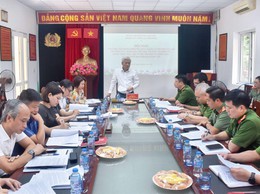 Đảng ủy Công an phường Đại Mỗ làm việc với Đoàn kiểm tra số 01 về việc triển khai Nghị quyết Đại hội Đảng các cấp