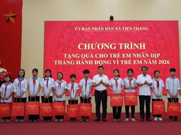 Xã Tiến Thắng tổ chức Lễ phát động Tháng hành động vì trẻ em thành phố Hà Nội năm 2026 và tặng quà nhân dịp Quốc tế thiếu nhi 1/6