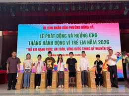 Phường Hồng Hà phát động tháng hành động vì trẻ em năm 2026, biểu dương học sinh tiêu biểu và trao quà học sinh vượt khó vươn lên