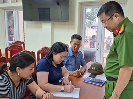 Ban Chỉ đạo 197 xã Đoài Phương tổ chức ký bàn giao quản lý, duy trì trật tự đô thị, trật tự công cộng, vệ sinh môi trường các tuyến đường trên địa bàn
