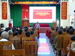Hội Nông dân xã tập huấn về tích tụ ruộng đất cho hội viên