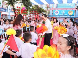 Đông Ngạc dành nhiều sự quan tâm, chăm lo cho công tác chăm sóc, giáo dục và bảo vệ trẻ em