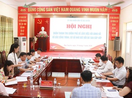 Đoàn Thanh tra  làm việc với UBND xã Đại Xuyên về công tác sắp xếp cơ sở nhà, đất dôi dư