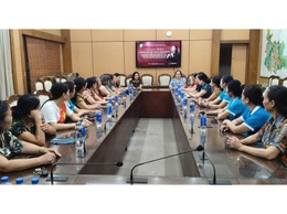 Hội LHPN xã Thanh Trì dự Hội nghị trực tuyến tập huấn kỹ năng livestream quảng bá thương hiệu hàng Việt Nam chất lượng cao