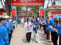 TRUNG GIÃ - NGÀY THI ĐẦU TIÊN AN TOÀN, NGHIÊM TÚC, ĐÚNG QUY CHẾ