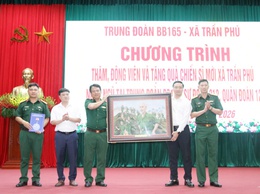Trần Phú tổ chức gặp mặt, động viên chiến sỹ mới đang huấn luyện tại Trung đoàn 165
