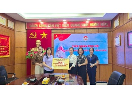 Uỷ ban MTTQ Việt Nam phường Long Biên bàn giao quỹ “Vì biển, đảo Việt Nam” năm 2026 về Uỷ ban MTTQ Việt Nam Thành phố Hà Nội