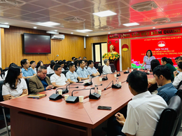 Phường Kim Liên: Nghiêm túc sinh hoạt dưới cờ, triển khai nhiệm vụ tháng 5/2026, gắn kết qua hoạt động chúc mừng sinh nhật
