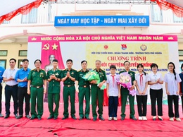 Thắp lửa truyền thống cách mạng cho học sinh THCS Phú Nghĩa qua những câu chuyện lịch sử sống động