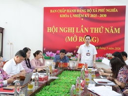 Hội nghị Ban chấp hành Đảng bộ xã Phú Nghĩa lần thứ Năm thảo luận, cho ý kiến đối với 04 nhóm nội dung quan trọng