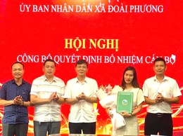 Đoài Phương công bố và trao Quyết định bổ nhiệm Phó Ban Quản lý dự án đầu tư – hạ tầng xã