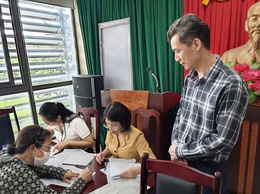 Phường Hà Đông tiếp tục chi trả tiền bồi thường, hỗ trợ đợt 3 dự án Đường giao thông bao quanh khu tưởng niệm danh nhân Chu Văn An