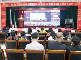Đại biểu Quốc hội khóa XVI - Đơn vị bầu cử số 10 tiếp xúc cử tri sau kỳ họp thứ nhất của Quốc hội