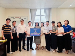 BAN CHẤP HÀNH CÔNG ĐOÀN TRƯỜNG MẦM NON THỊNH LIỆT TÍCH CỰC HỬNG HỨNG CUỘC VẬN ĐỘNG ỦNG HỘ QUỸ 