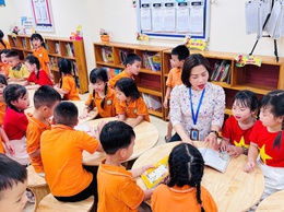 Trường Tiểu học Hoàng Văn Thụ phối hợp với Trường Mầm non Hoàng Văn Thụ tổ chức chương trình chào đón các em học sinh 5 tuổi
