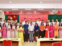 Hoàn Kiếm - Cửa Nam đẩy mạnh tạo nguồn phát triển đảng viên trong doanh nghiệp ngoài khu vực Nhà nước