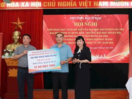 Phường Bạch Mai tiếp nhận máy tính hỗ trợ đẩy mạnh 