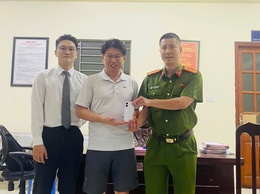 Công an phường Xuân Đỉnh phát huy tinh thần “Ba nhất” tích cực hỗ trợ tìm lại điện thoại cho công dân Nhật Bản đánh rơi tại Công viên Hòa Bình