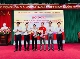 Hội nghị công bố Quyết định về việc chuyển giao các hội do Đảng, Nhà nước giao nhiệm vụ về trực thuộc Ủy ban MTTQ Việt Nam xã Phù Đổng.