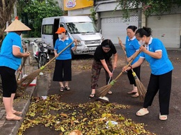 Hội Liên hiệp Phụ nữ phường Ô Chợ Dừa: hoạt động hưởng ứng Tháng hành động vì môi trường và Ngày Môi trường Thế giới 5/6
