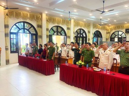 Công an xã Hòa Phú: Lễ công bố quyết định thăng cấp bậc hàm, nâng lương năm 2026 cho cán bộ, chiến sĩ đủ điều kiện theo quy định