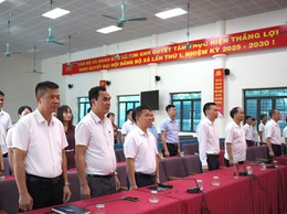 Đảng ủy các cơ quan Đảng xã Kim Anh tổ chức chào cờ đầu tuần, triển khai nhiệm vụ trọng tâm tháng 6