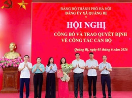 Đảng ủy xã Quảng Bị công bố Quyết định bổ nhiệm Phó Chánh Văn phòng Đảng ủy