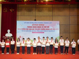 Phường Hoàng Liệt tổ chức Lễ phát động Tháng hành động vì trẻ em; khen thưởng học sinh giỏi tiêu biểu phường Hoàng Liệt năm 2026