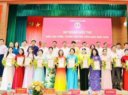 ĐỒNG CHÍ VI HẢI YẾN XUẤT SẮC ĐẠT GIẢI NHÌ VÀ GIẢI THUYẾT TRÌNH XUẤT SẮC NHẤT TẠI HỘI THI BÁO CÁO VIÊN, TUYÊN TRUYỀN VIÊN GIỎI THÀNH PHỐ HÀ NỘI NĂM 2026