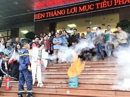 Phường Bạch Mai gỡ “điểm nghẽn” hạ tầng, phát huy hiệu quả “4 tại chỗ” trong phòng cháy, chữa cháy