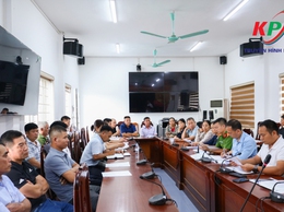 Xã Kiều Phú tổ chức hội nghị làm việc với các cơ sở giết mổ gia súc, gia cầm trên địa bàn xã để tuyên truyền, ký cam kết và hướng dẫn vệ sinh thú y cơ sở giết mổ tập trung tạm thời